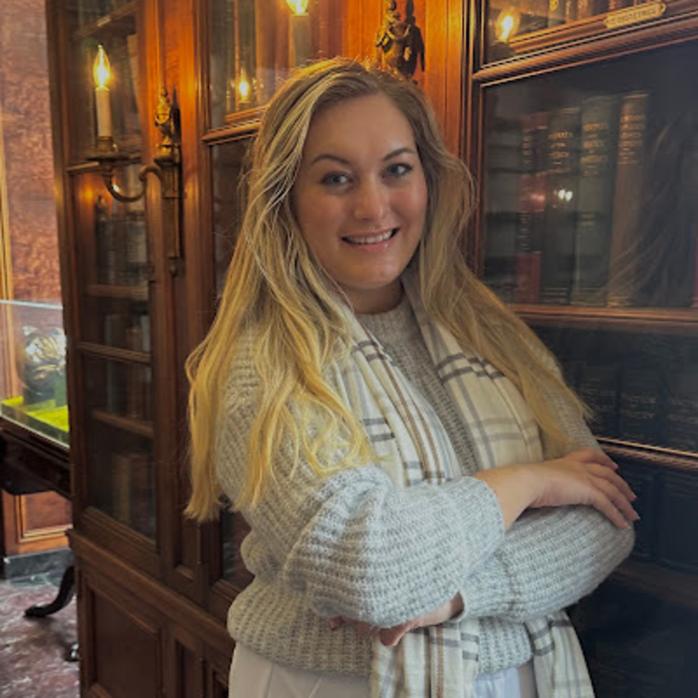 Meet your Posher, Isabella